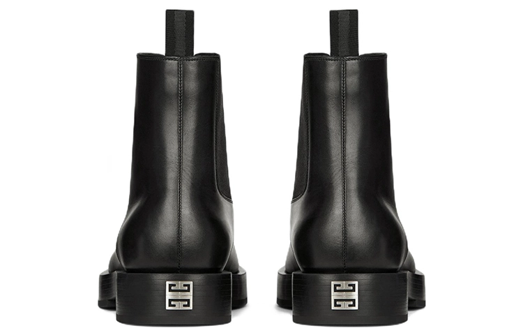GIVENCHY