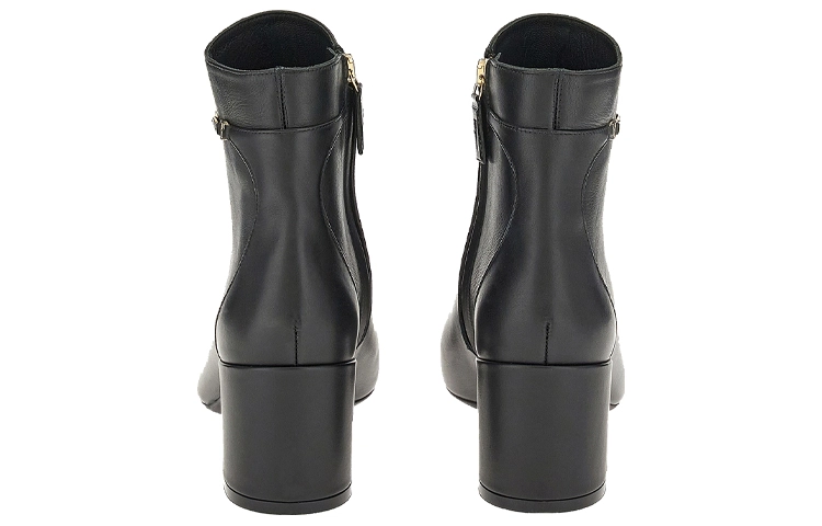 FERRAGAMO Vara