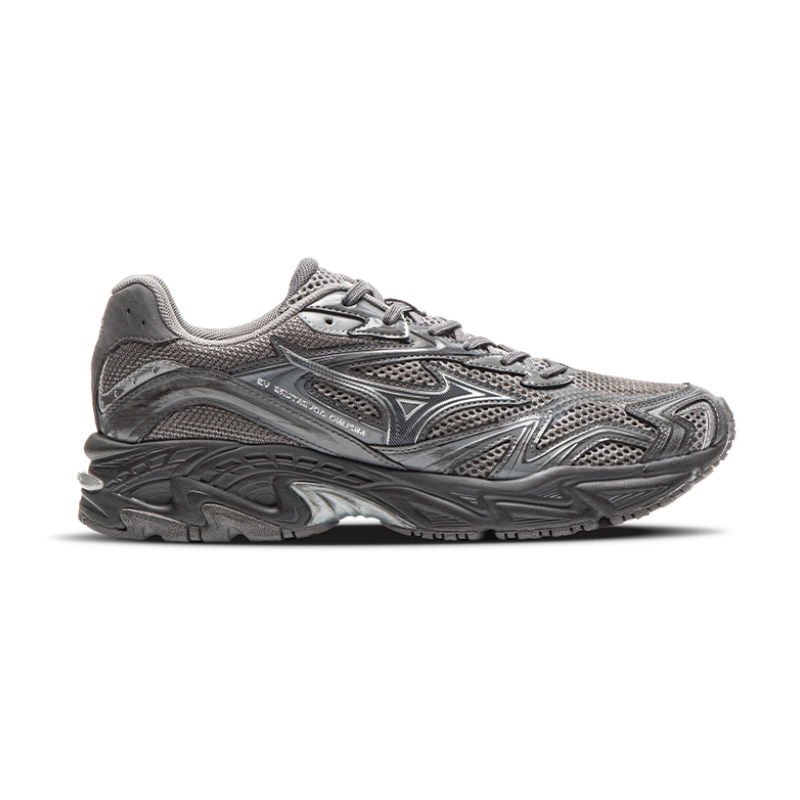 Mizuno ADVENTURE V2