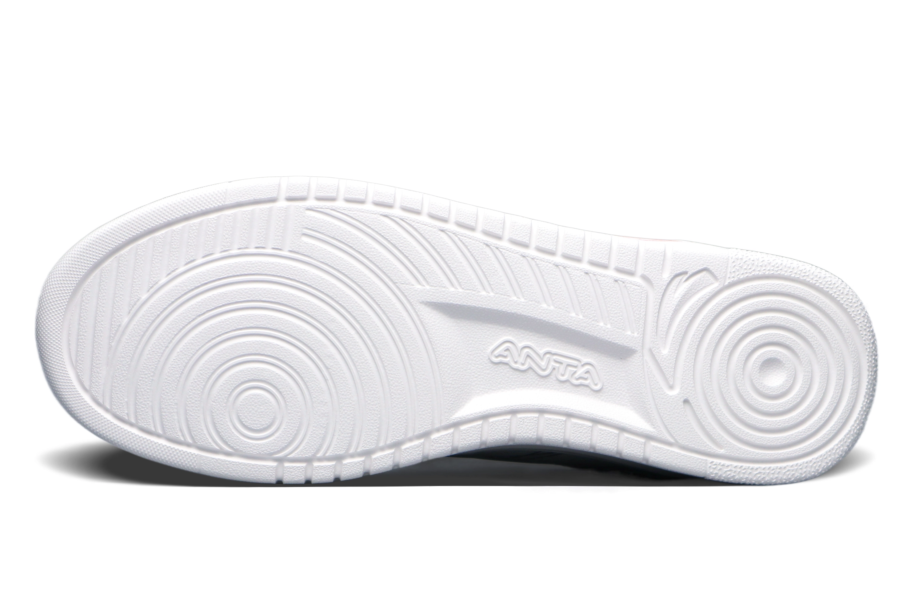 Anta 33