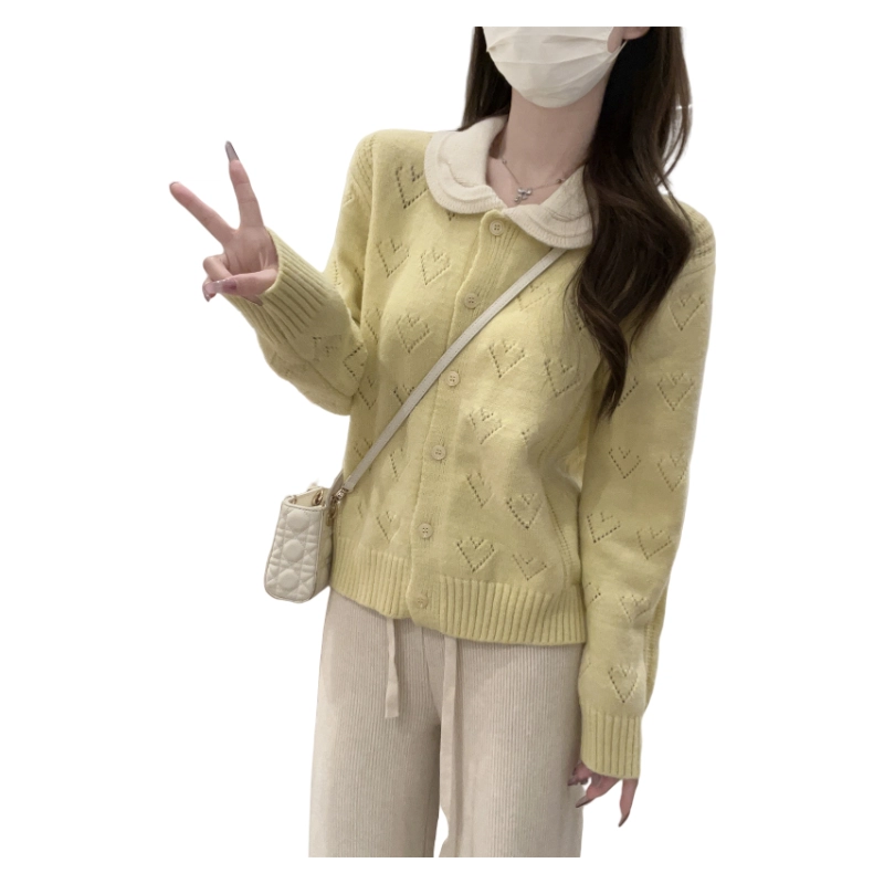 思蓓儿 韩版拼色娃娃领爱心提花长袖针织衫 女款