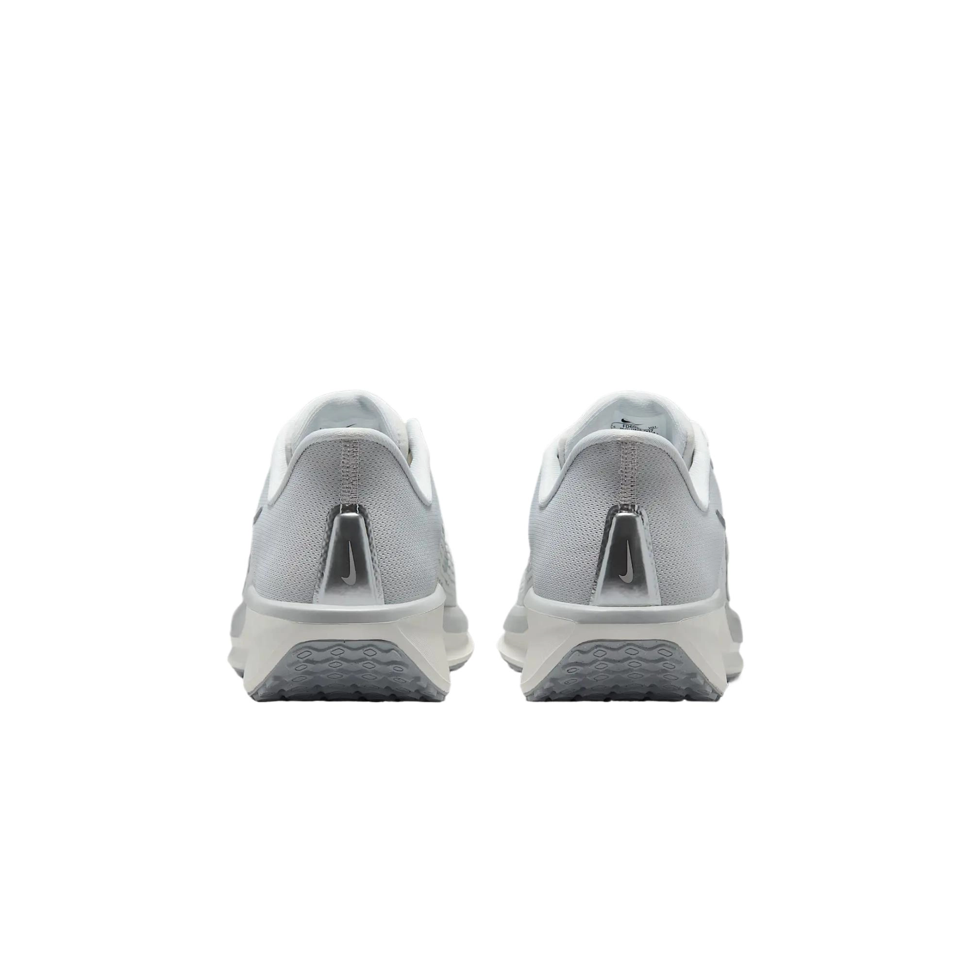Nike Quest 6