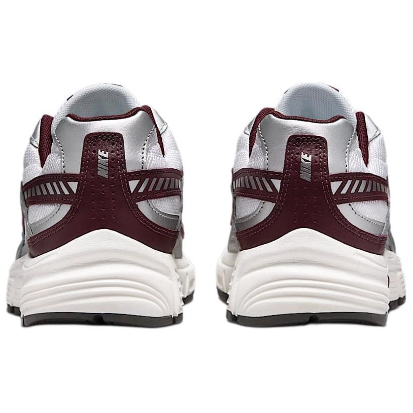 Nike Initiator