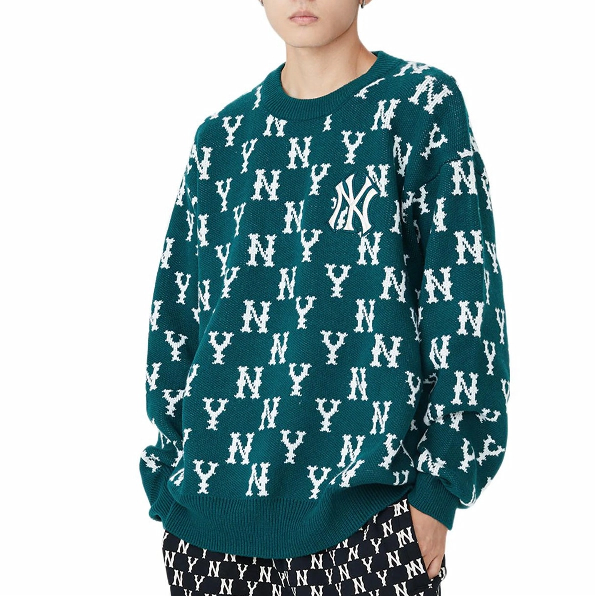MLB FW22 Logo