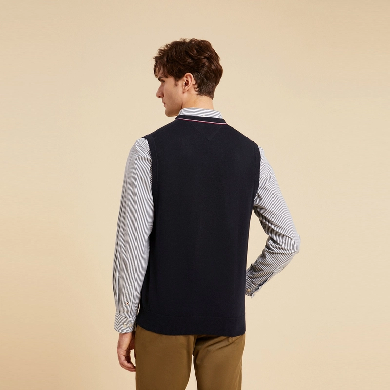 Tommy Hilfiger V