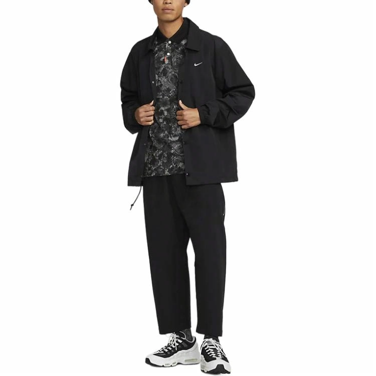 Nike Sportswear Authentics Logo