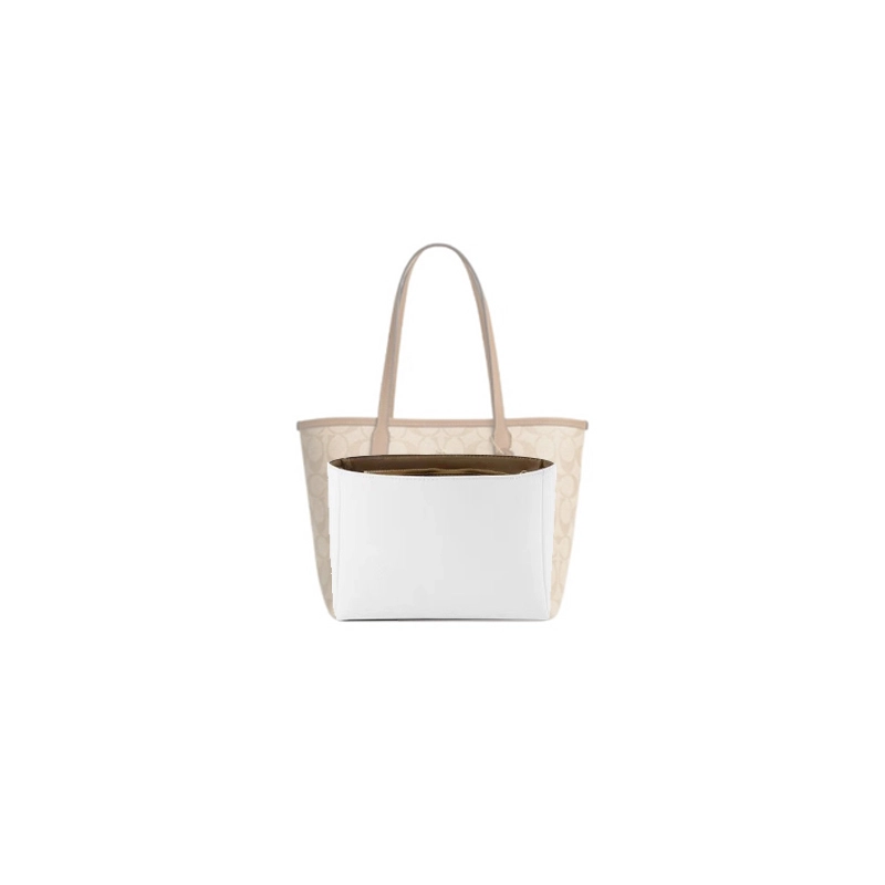COACH City 23 Logo Tote