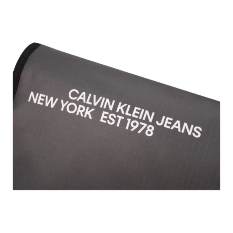CALVIN KLEIN