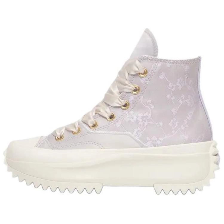 Converse Run Star Hike
