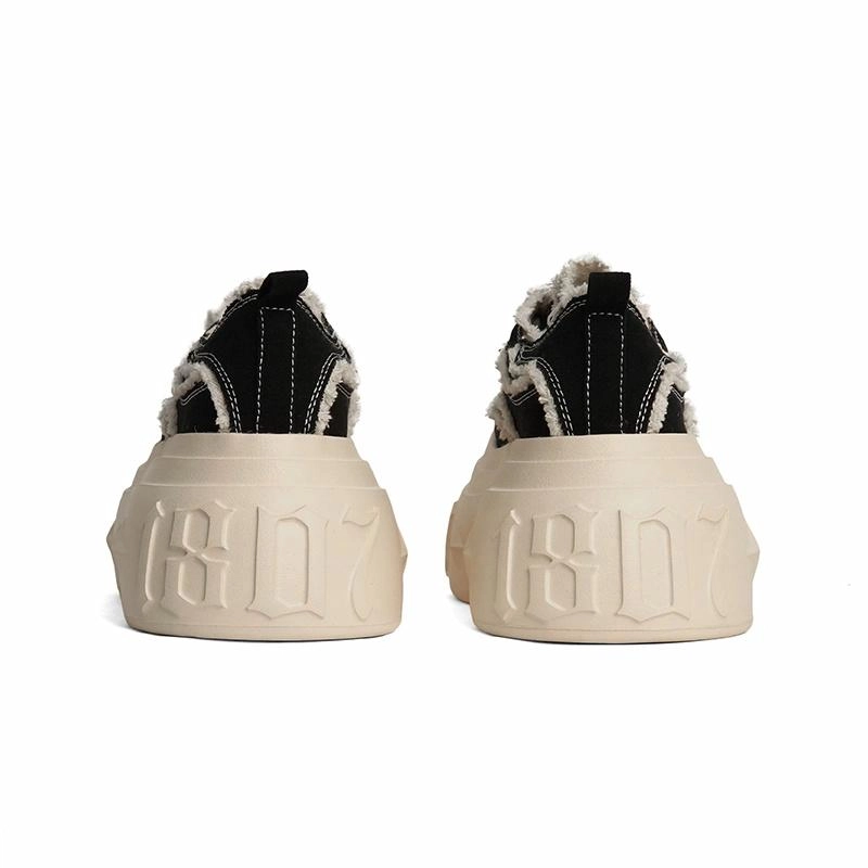 1807 GOTHIC LACE UP