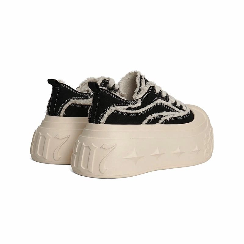 1807 GOTHIC LACE UP