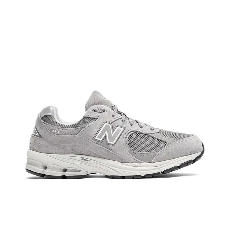 New Balance NB 2002R