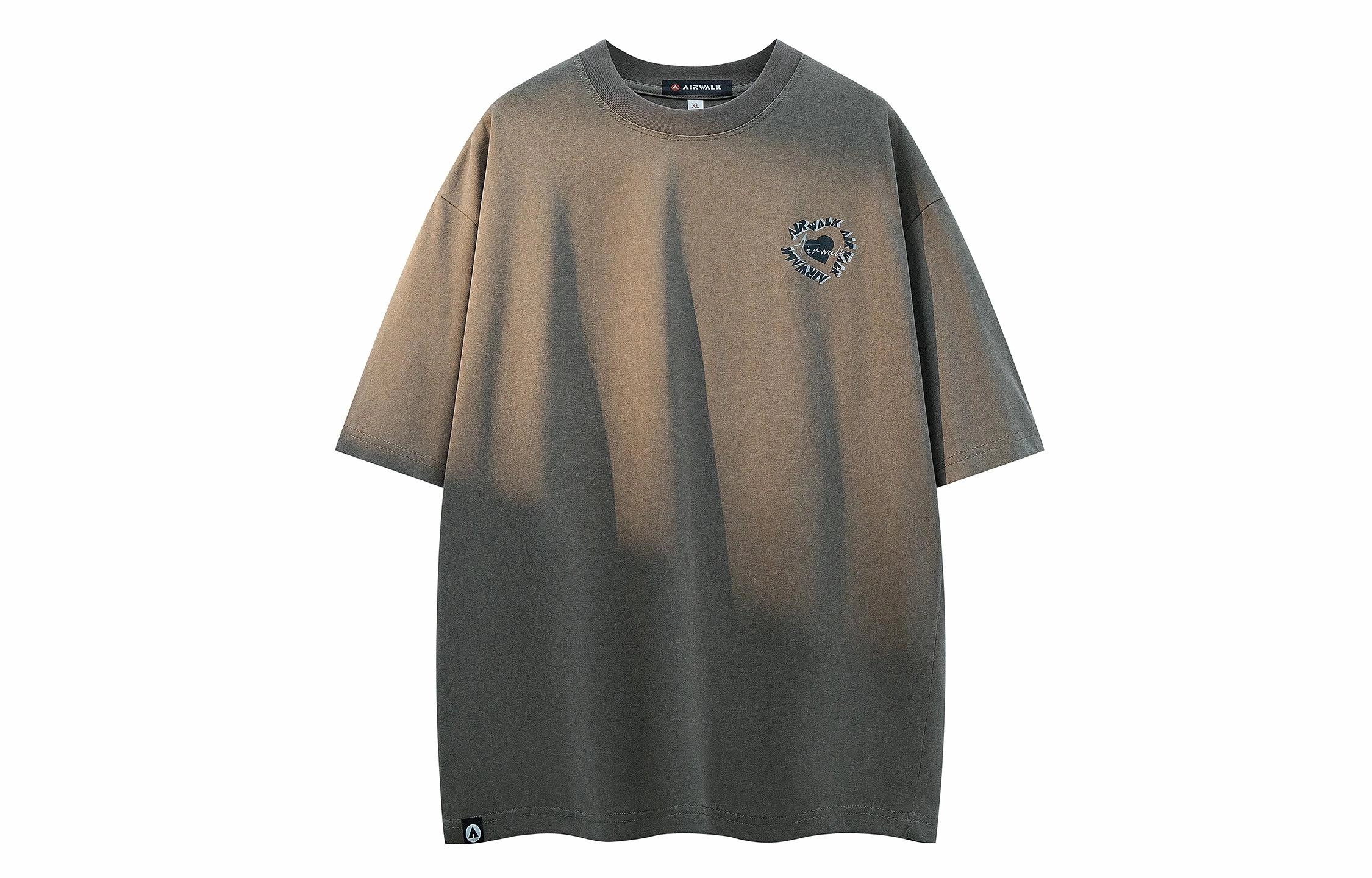 Airwalk T