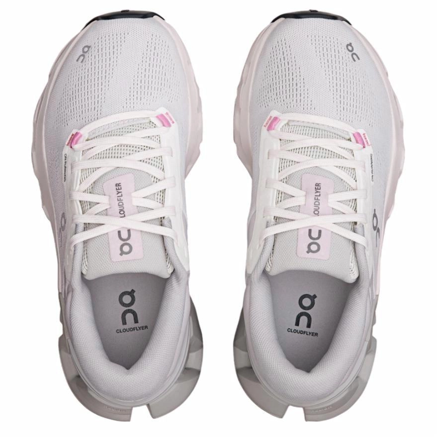 On Cloudflyer 5 WMNS