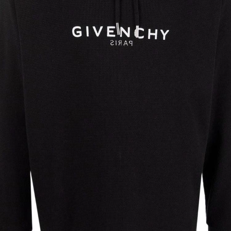 Givenchy SS22