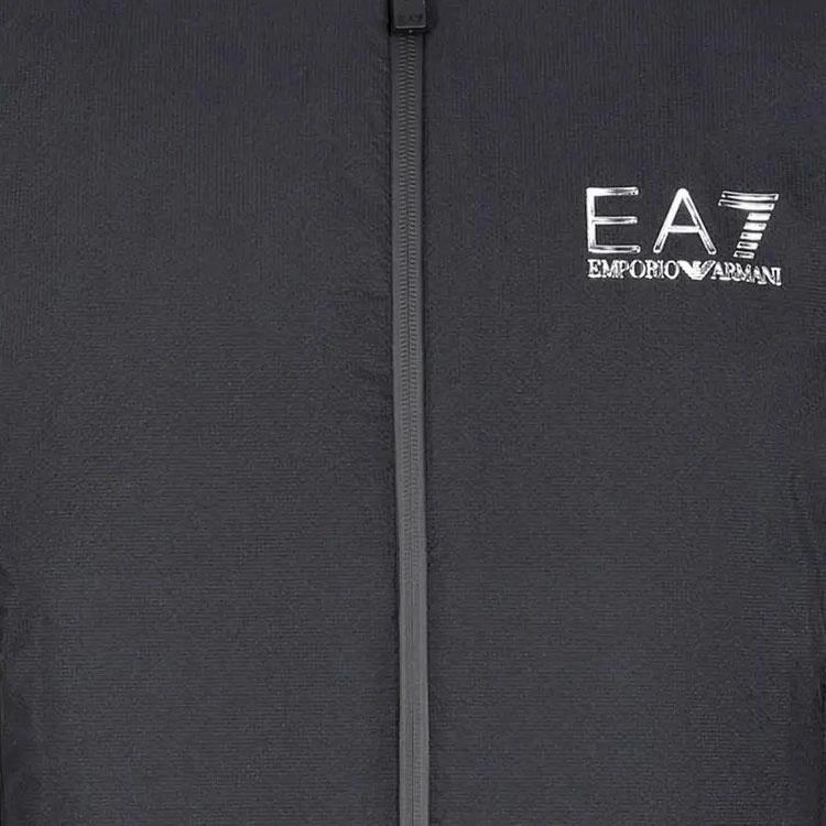 EMPORIO ARMANI EA7 Logo