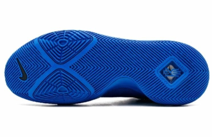 Nike Kyrie 3