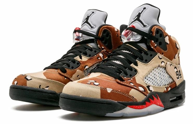 Supreme x Jordan Air Jordan 5 Retro Desert Camo