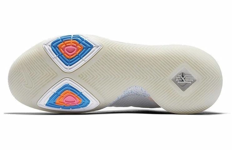 Nike Kyrie 3 EYBL 3