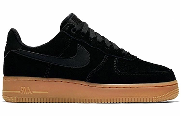 Nike Air Force 1 07