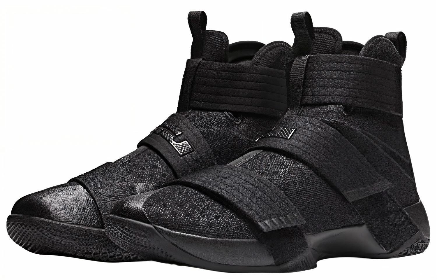 Nike zoom soldier 10 Black Space 10