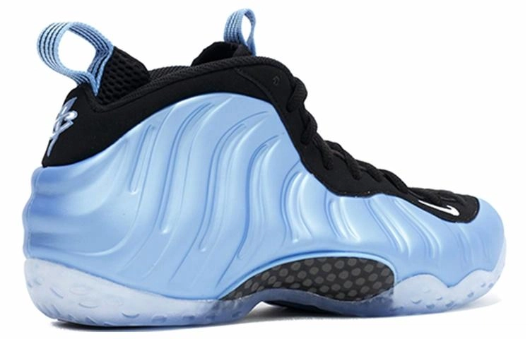 Nike Foamposite One one university blue