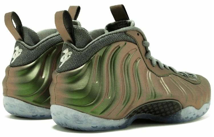 Nike Foamposite One iridescent (w)