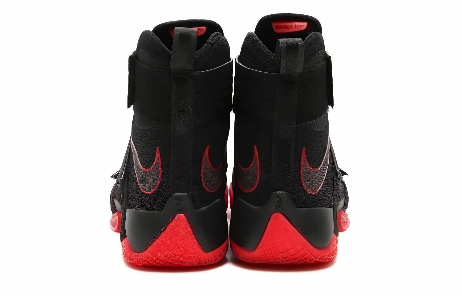 Nike zoom soldier 10 LeBron Un-Cleated 10