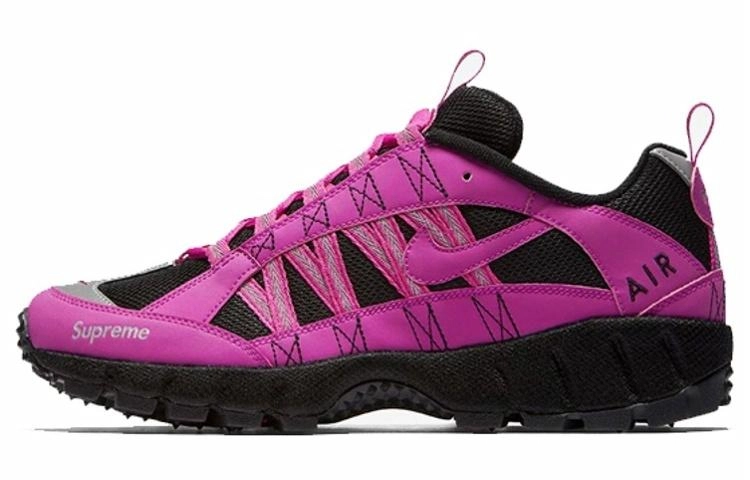 Supreme x Nike Air Humara 17