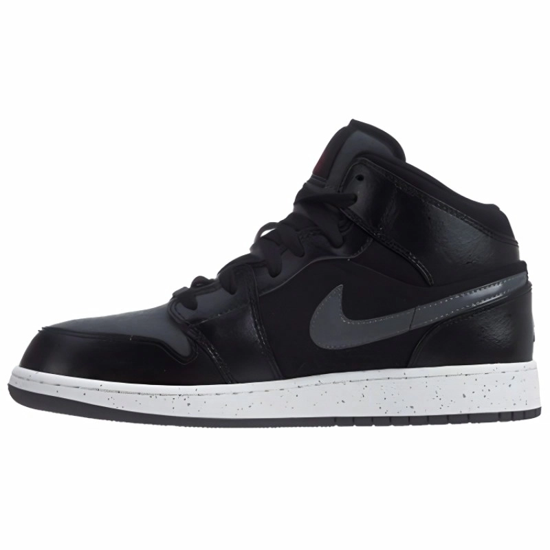 Jordan Retro Mid