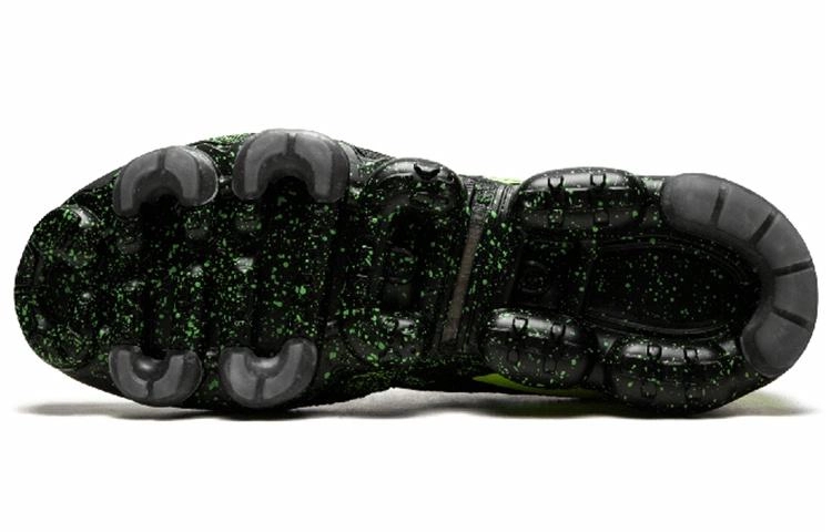 Acronym x Nike VaporMax Moc 2