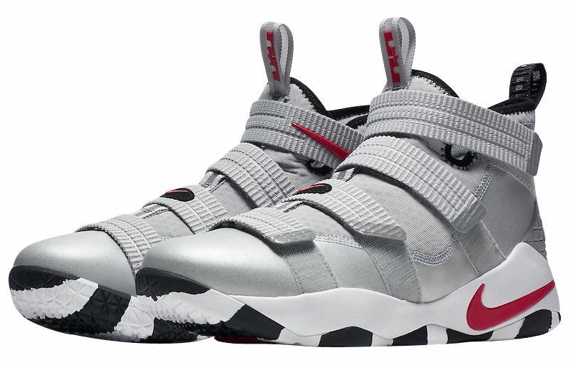 Nike zoom soldier 11 Silver Bullet