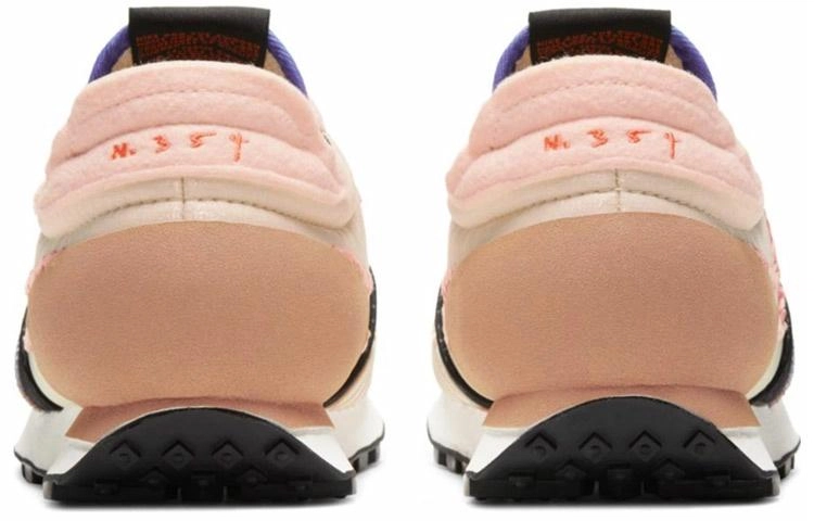 Nike Daybreak type