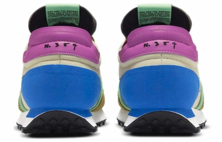 Nike Daybreak Type