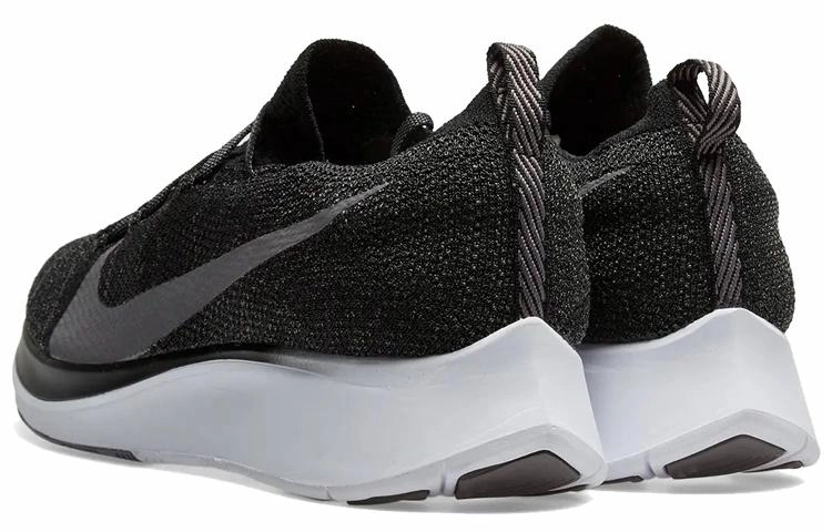 Nike Zoom Fly 1