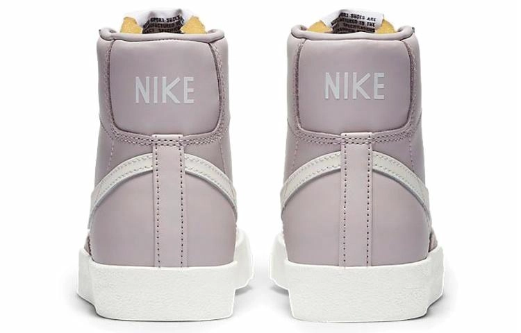 Nike Blazer 77