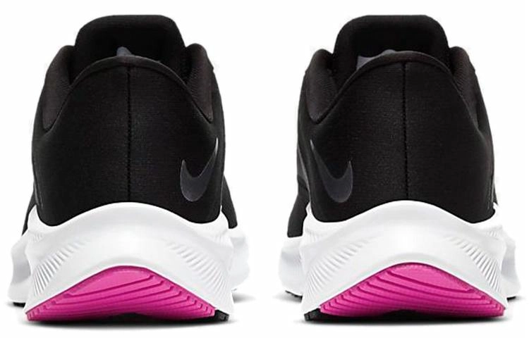 Nike Quest 3