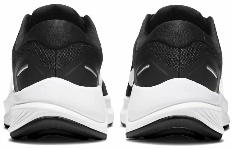 Nike Zoom Structure 23