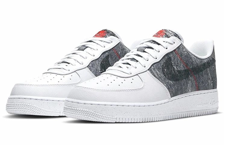 Nike Air Force 1 07 LV8