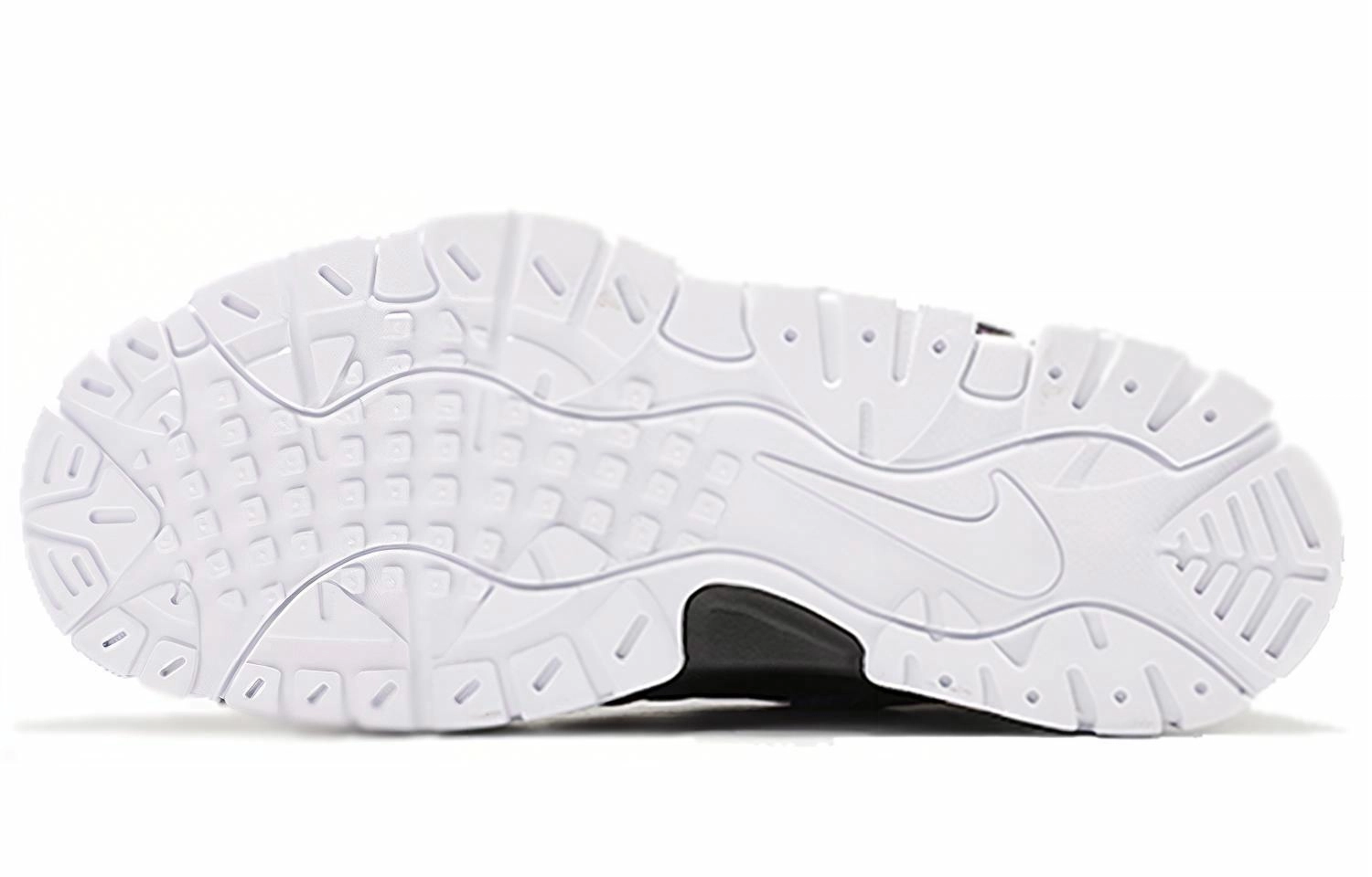 Nike Air Barrage Mid QS