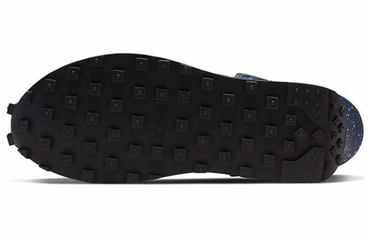 Nike Daybreak "Obsidian Gold"
