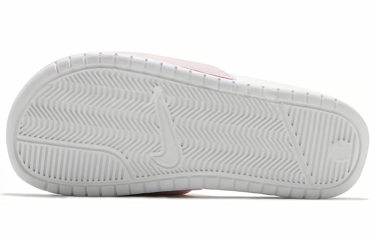 Nike Benassi