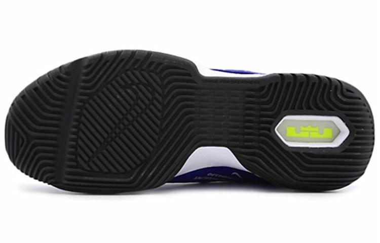 Nike Ambassador XI 11
