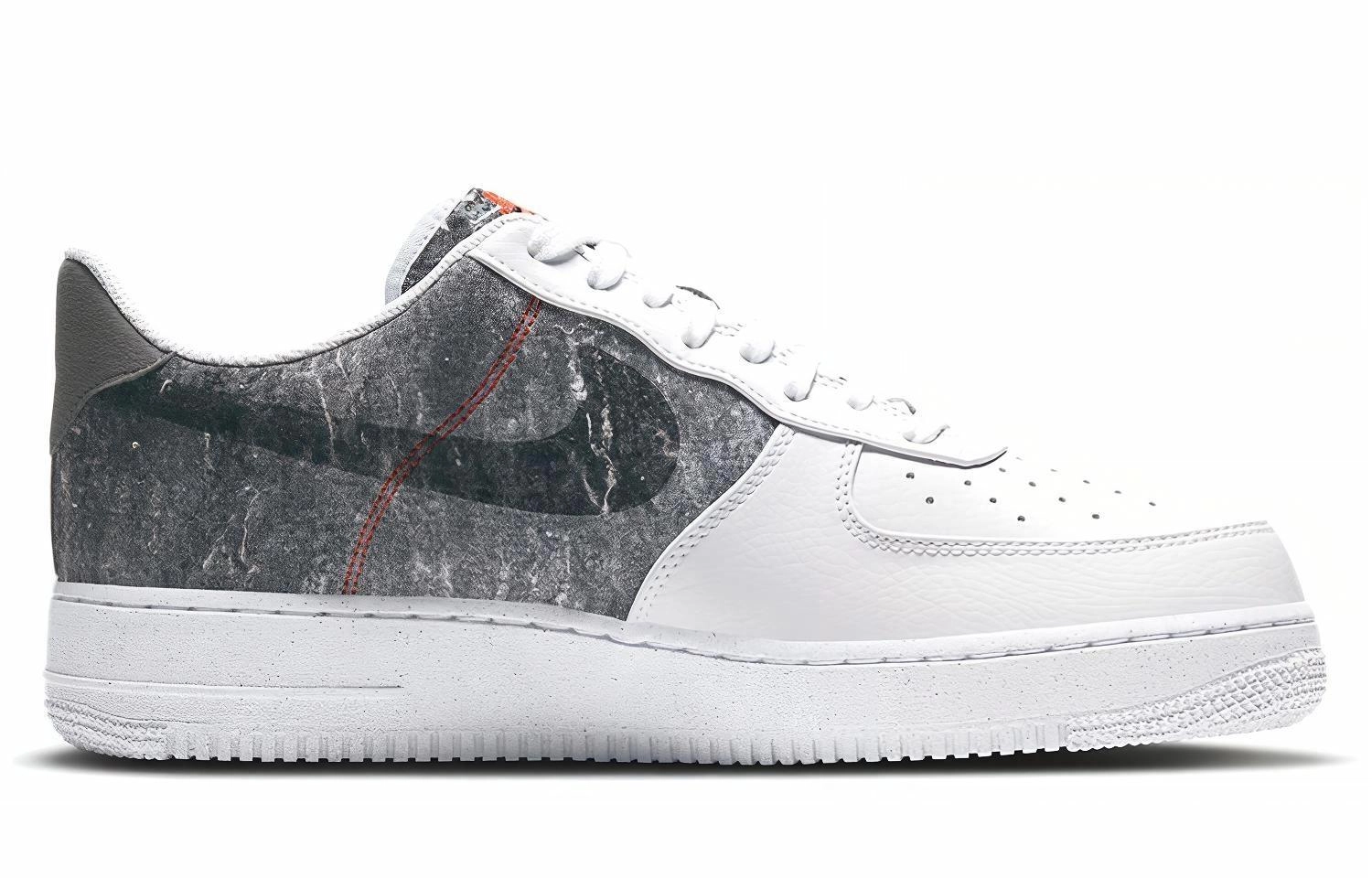 Nike Air Force 1 07 LV8