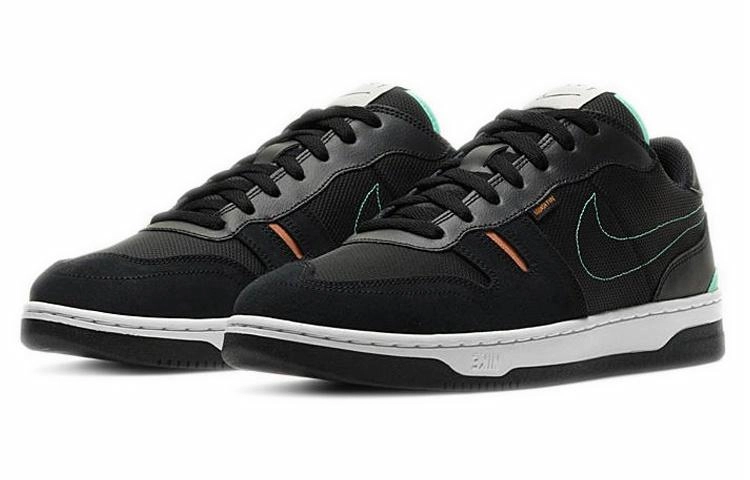 Nike Squash Type