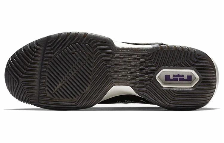 Nike Ambassador 11