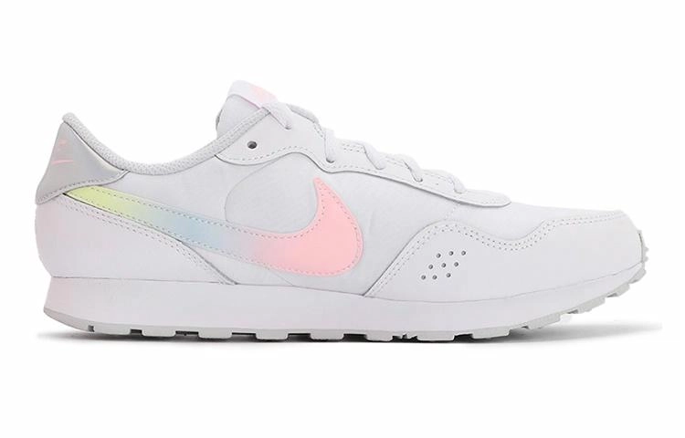 Nike MD Valiant