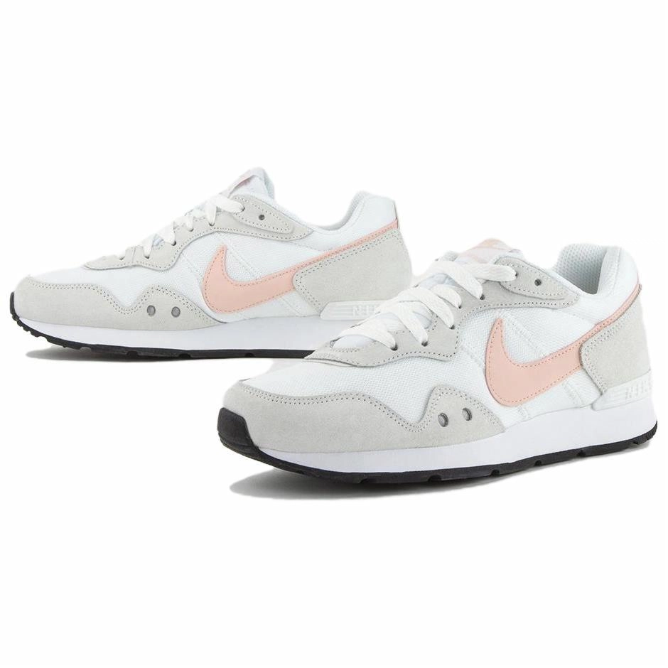 Nike Venture Runner