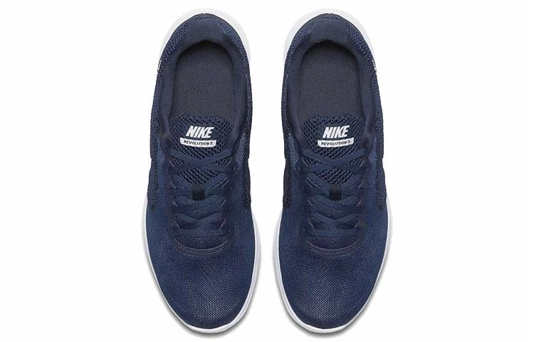 Nike REVOLUTION 3