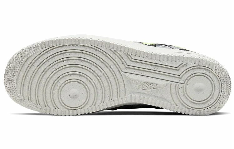 Nike Air Force 1 Low 07 LX "Light Smoke Grey"